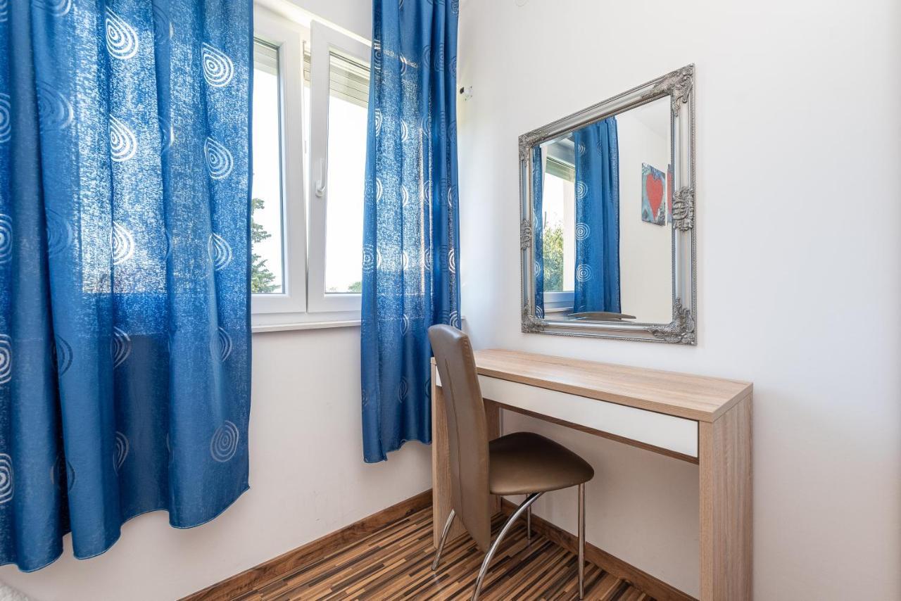 Antonio Apartments Sukošan Dış mekan fotoğraf