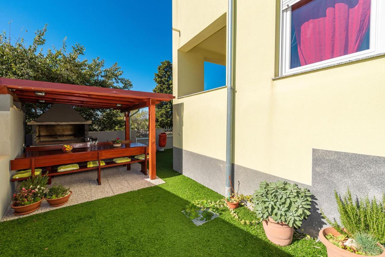 Antonio Apartments Sukošan Dış mekan fotoğraf