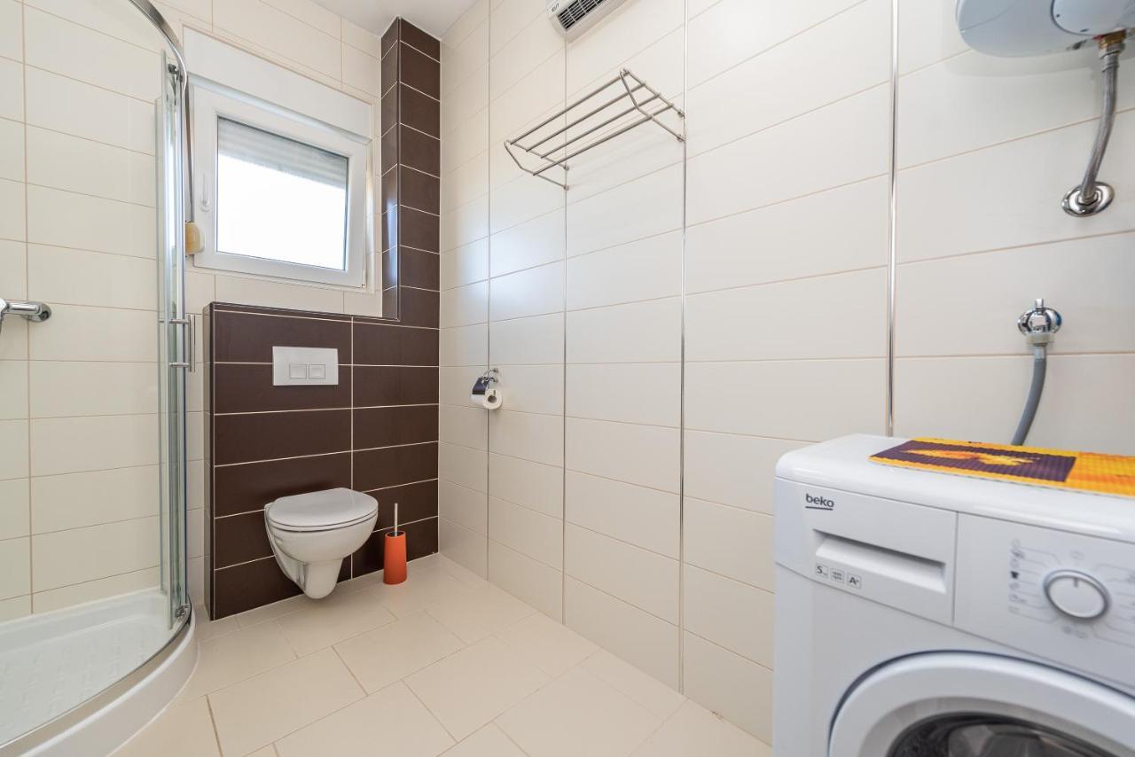 Antonio Apartments Sukošan Dış mekan fotoğraf