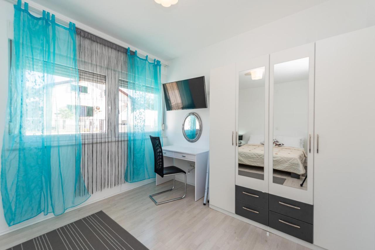 Antonio Apartments Sukošan Dış mekan fotoğraf
