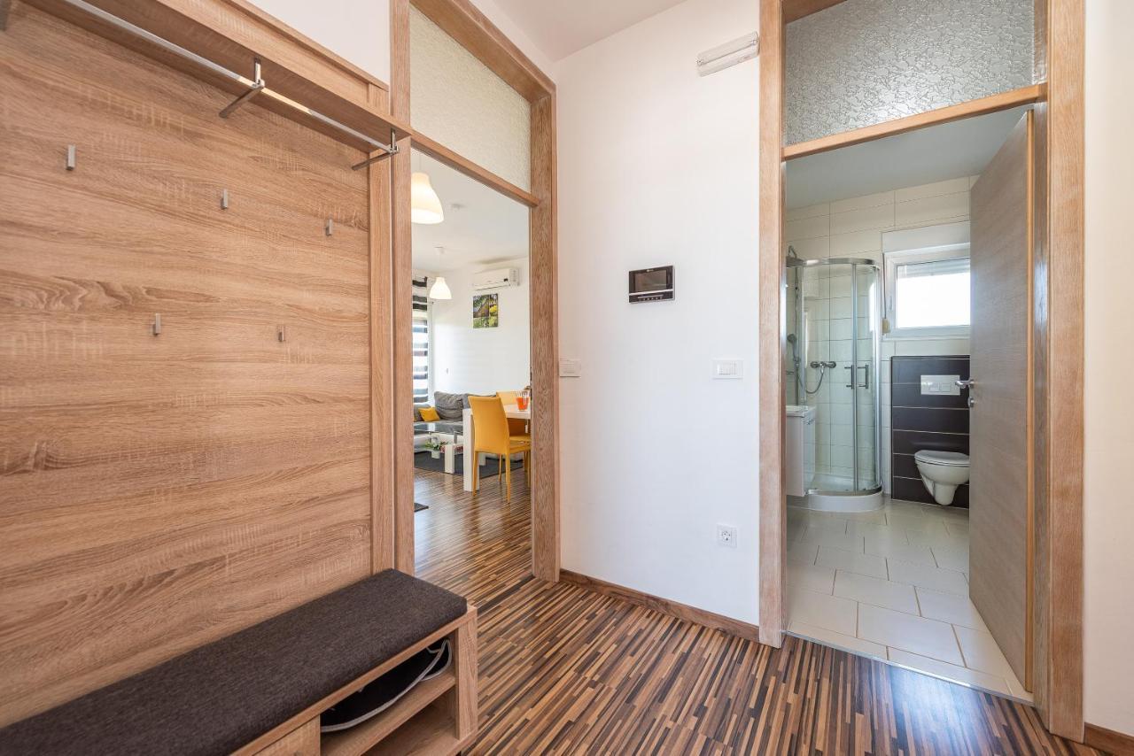 Antonio Apartments Sukošan Dış mekan fotoğraf
