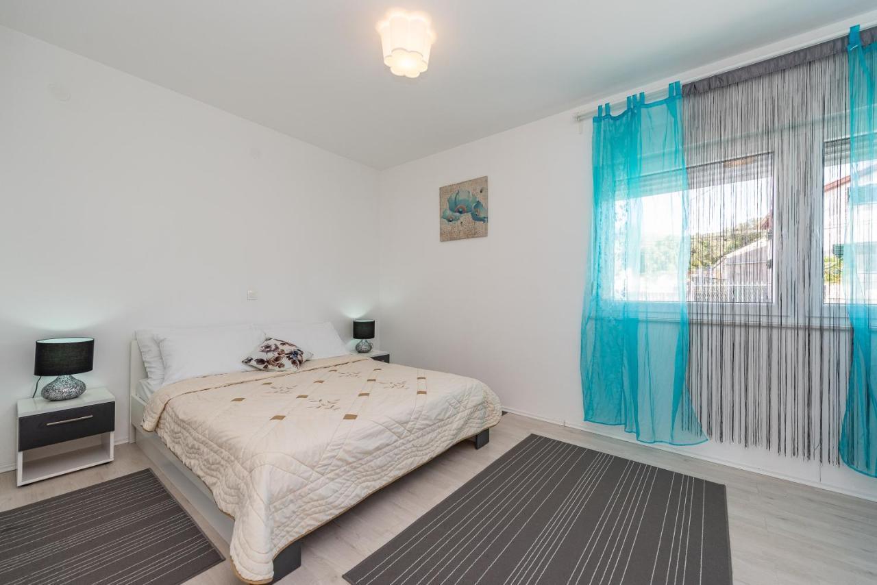 Antonio Apartments Sukošan Dış mekan fotoğraf