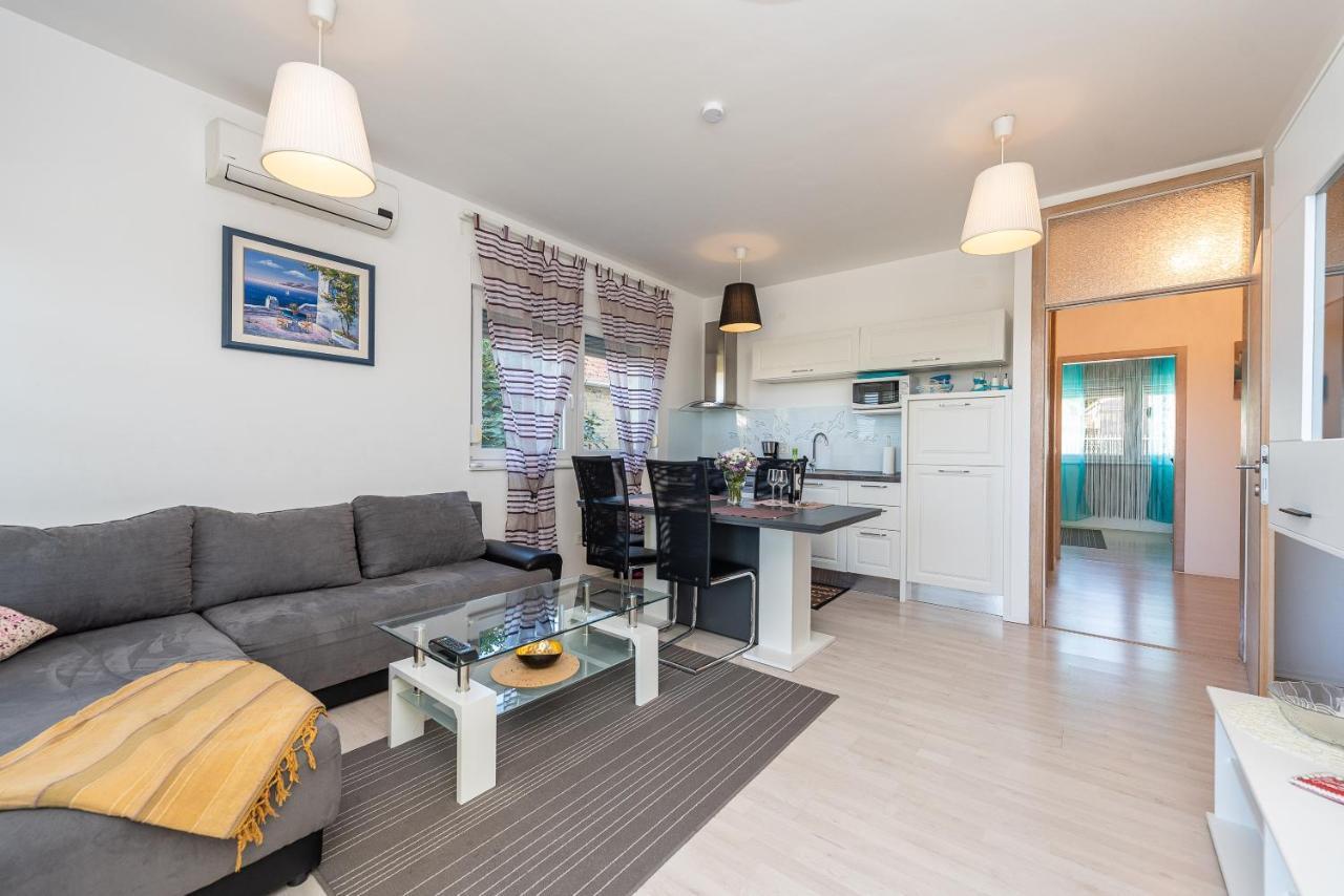 Antonio Apartments Sukošan Dış mekan fotoğraf