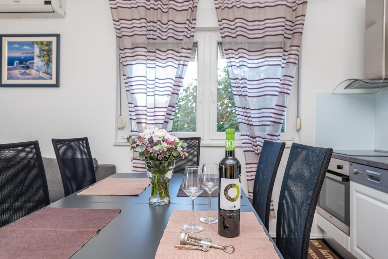 Antonio Apartments Sukošan Dış mekan fotoğraf