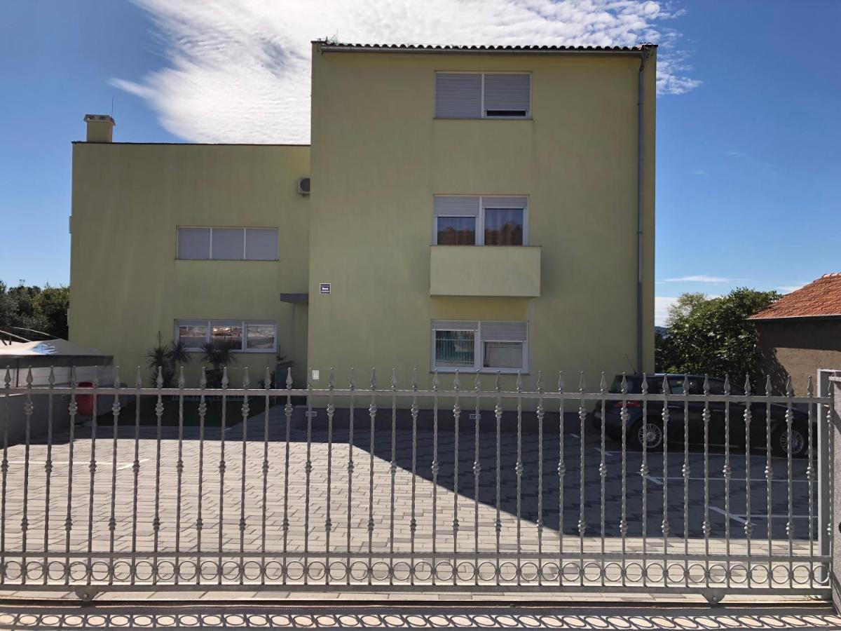 Antonio Apartments Sukošan Dış mekan fotoğraf